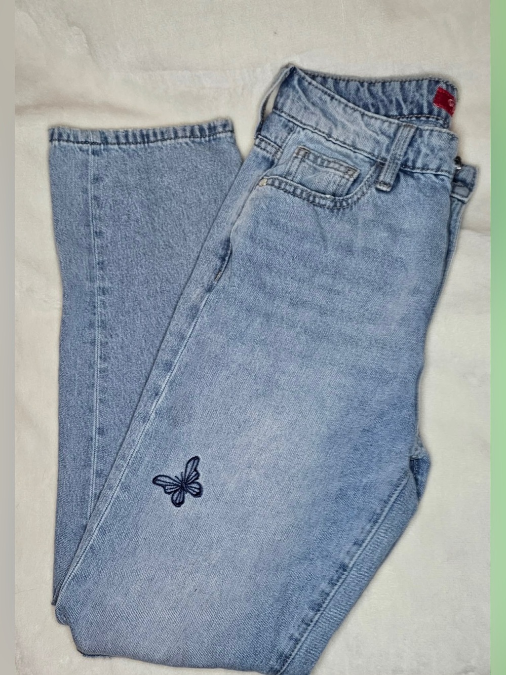 GUESS Y2K Light Blue Embroidered Butterfly High-Rise Jeans - Picture 4 of 9